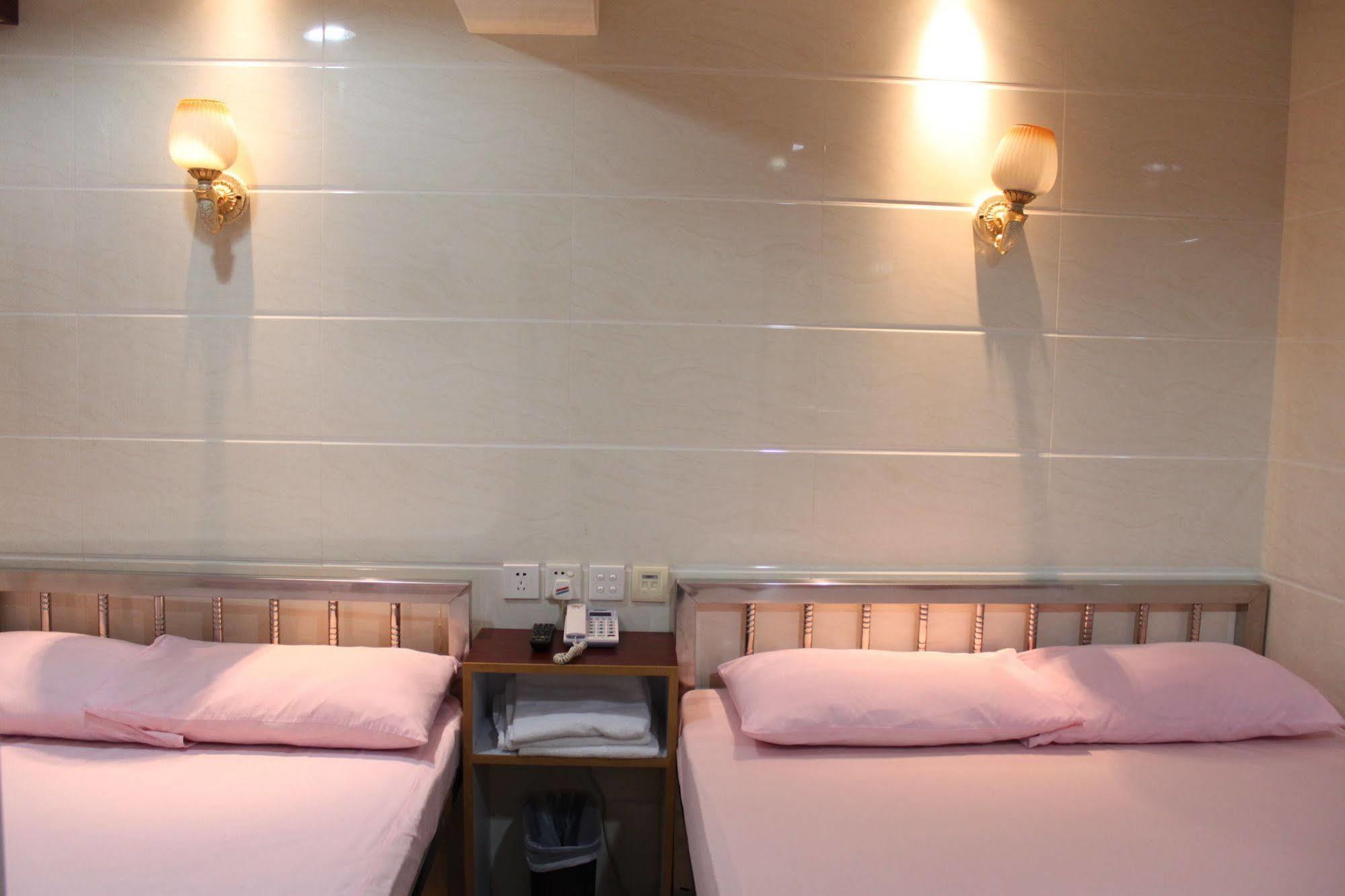 קוולון Marco Polo Hostel מראה חיצוני תמונה